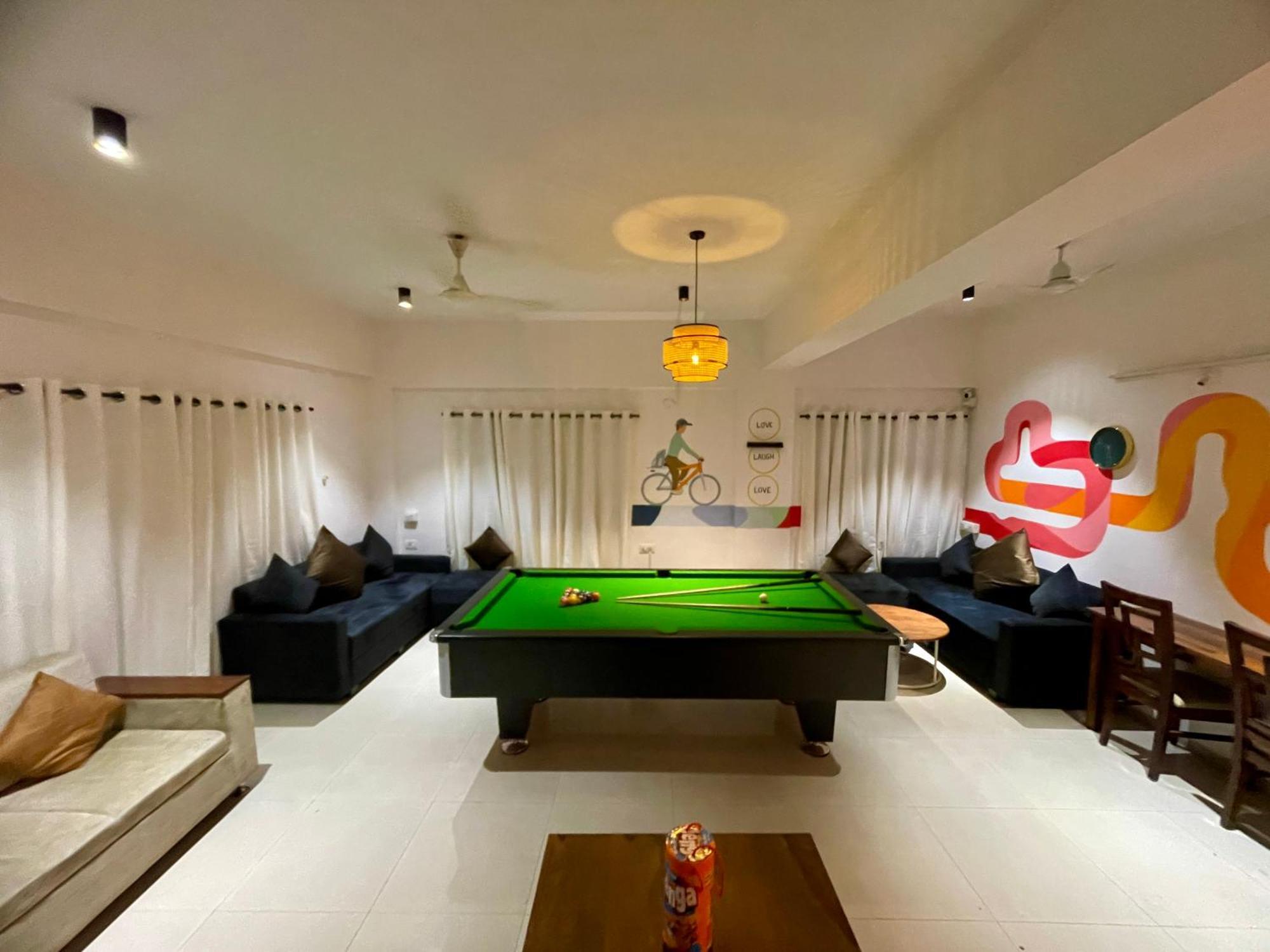 Hoshtel99 - Lux - Stay, Cowork And Cafe - Luxurious Bungalow Пуна Экстерьер фото